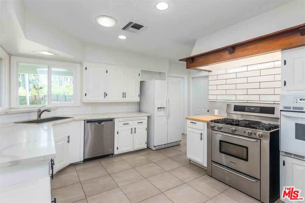 19147 Santa Rita Street