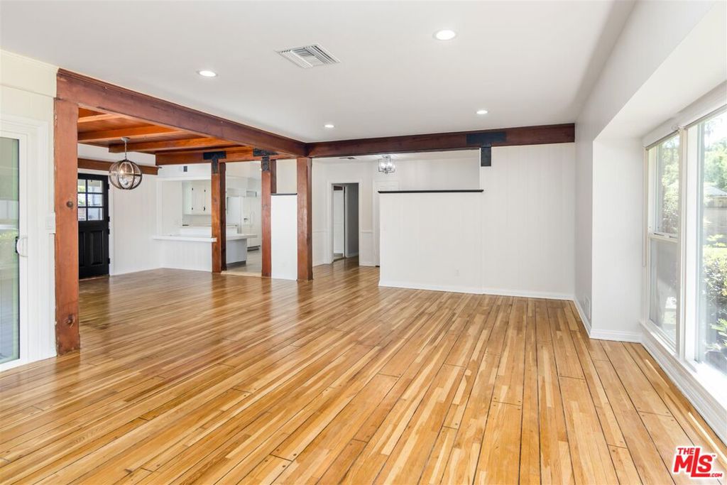 19147 Santa Rita Street