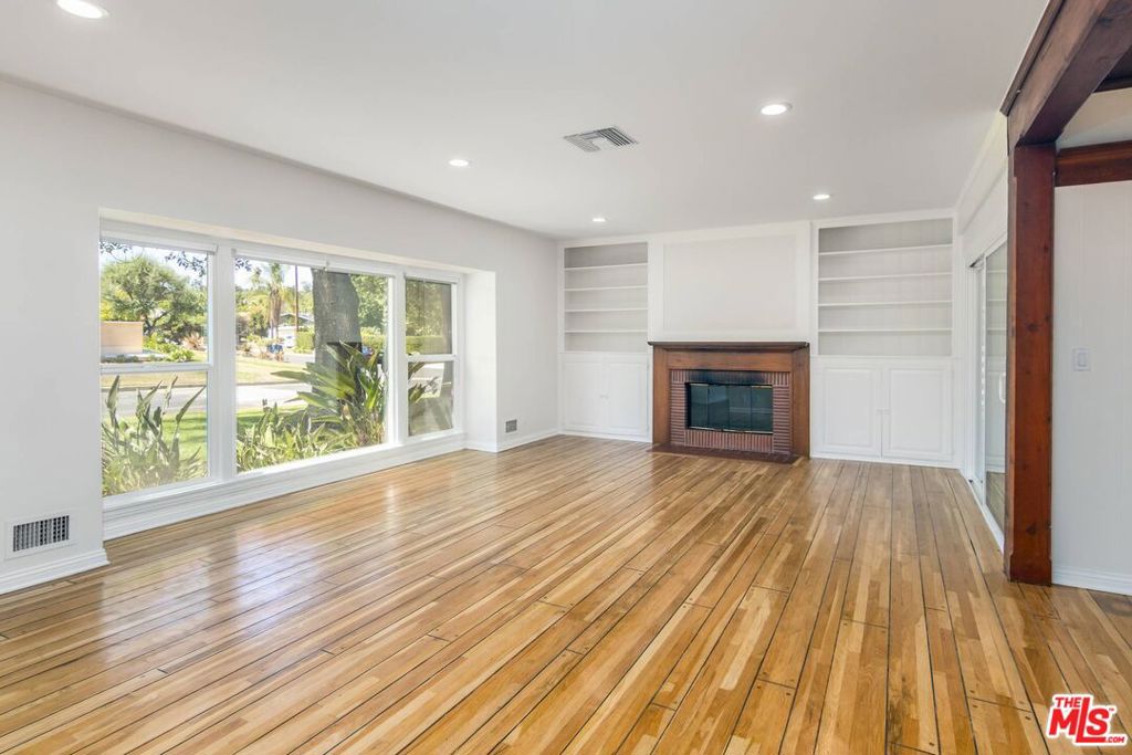 19147 Santa Rita Street