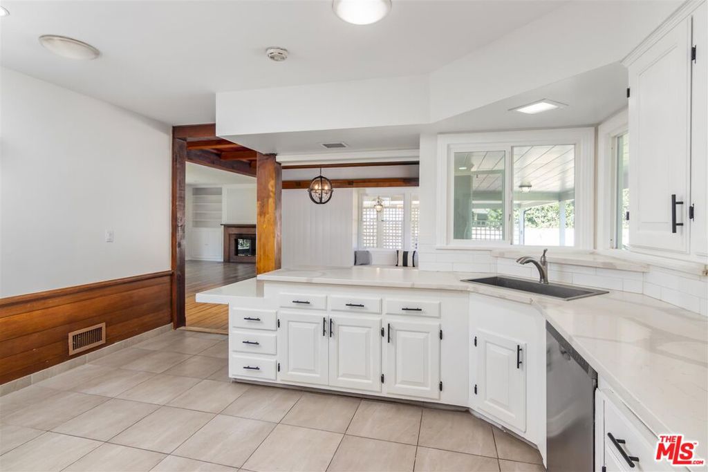 19147 Santa Rita Street