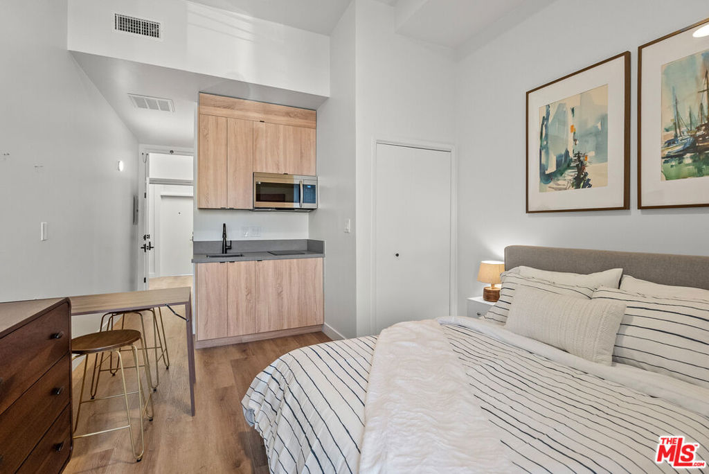 181 Culver Boulevard A