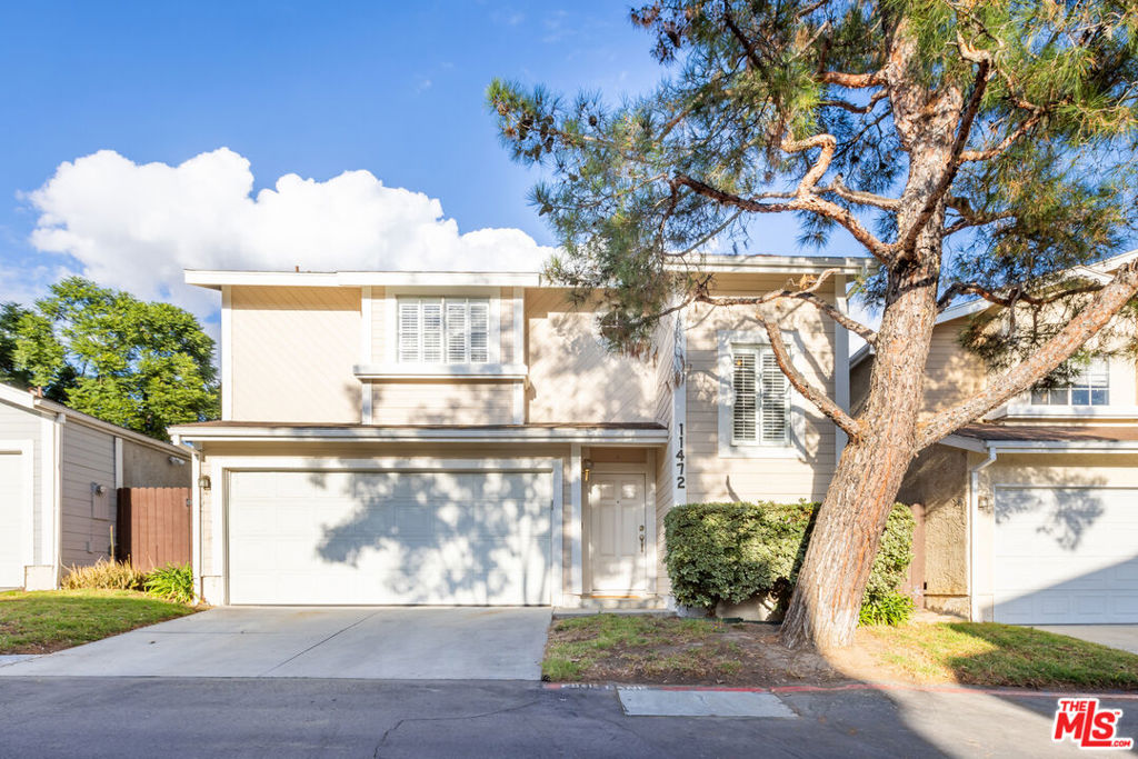 11472 Meadowview Lane