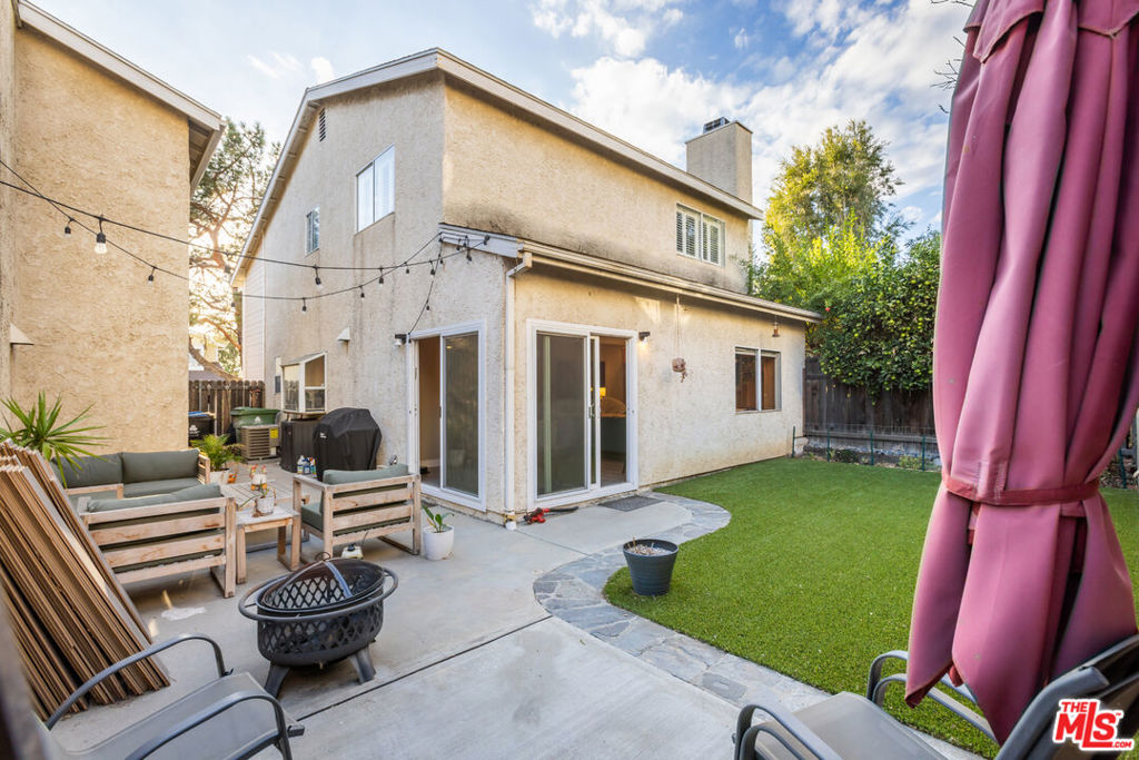 11472 Meadowview Lane