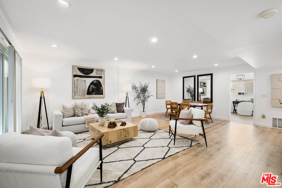 11260 Overland Ave Unit: 20B