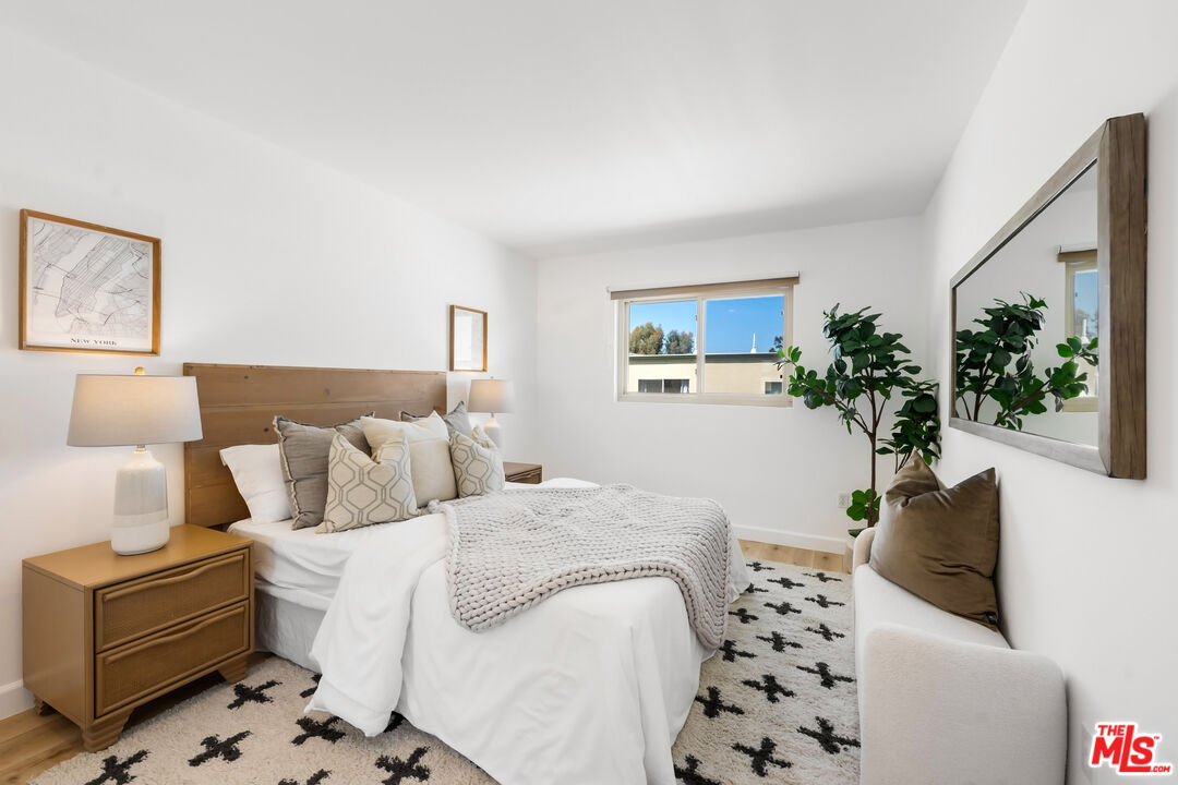 11260 Overland Ave Unit: 20B