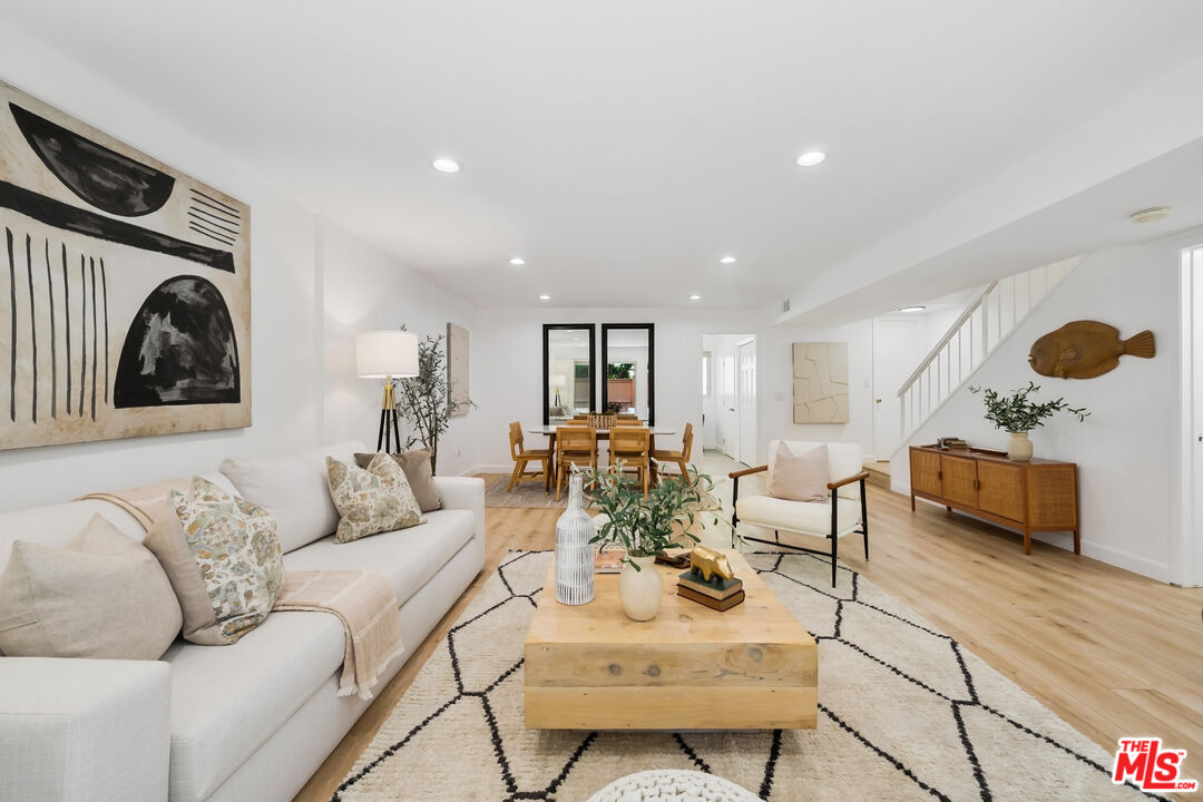 11260 Overland Ave Unit: 20B