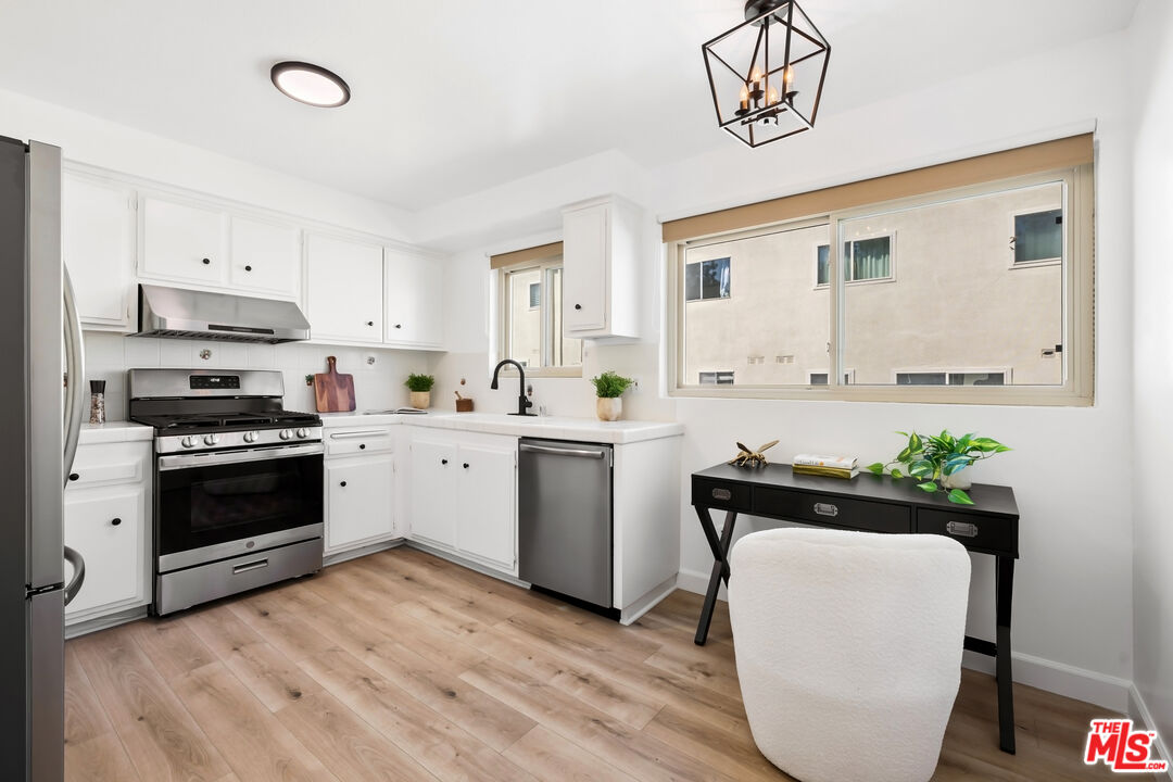 11260 Overland Ave Unit: 20B