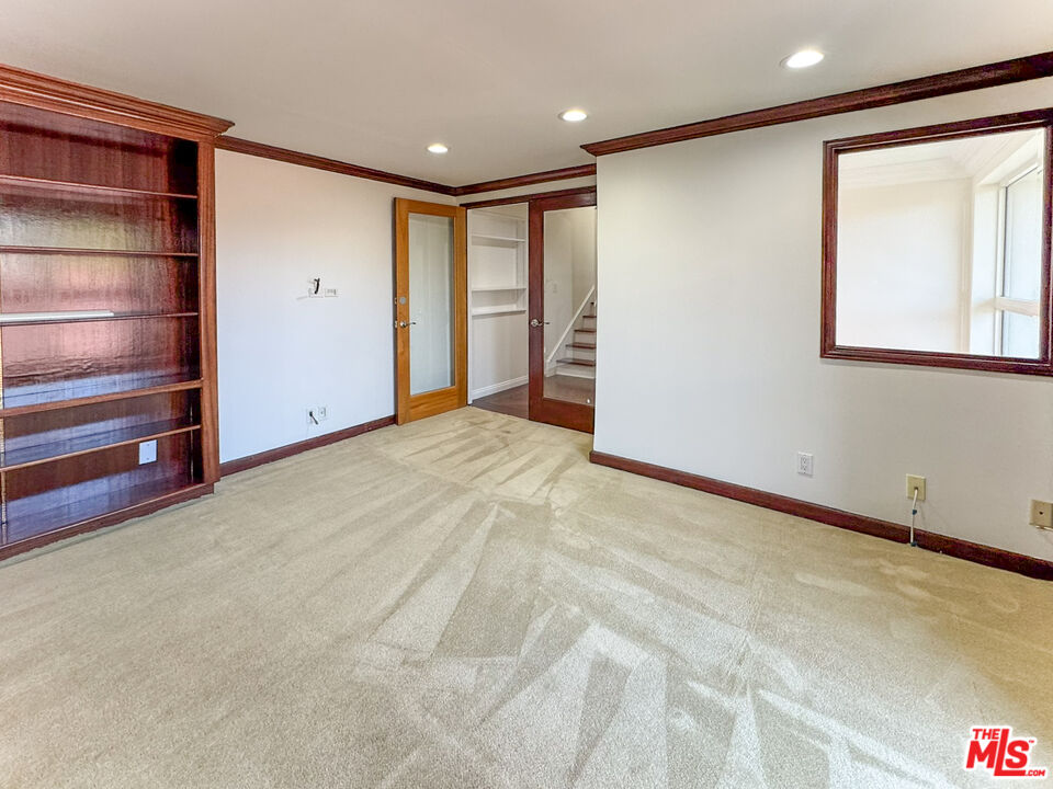 2824 Arizona Ave Unit: 1