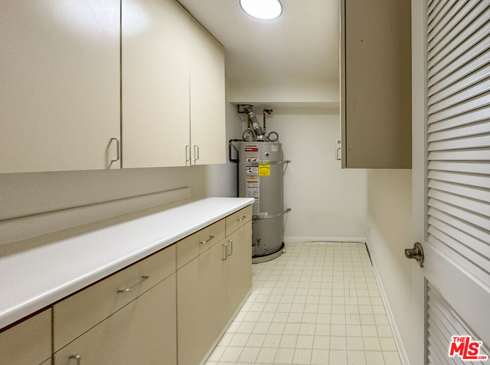 2824 Arizona Ave Unit: 1