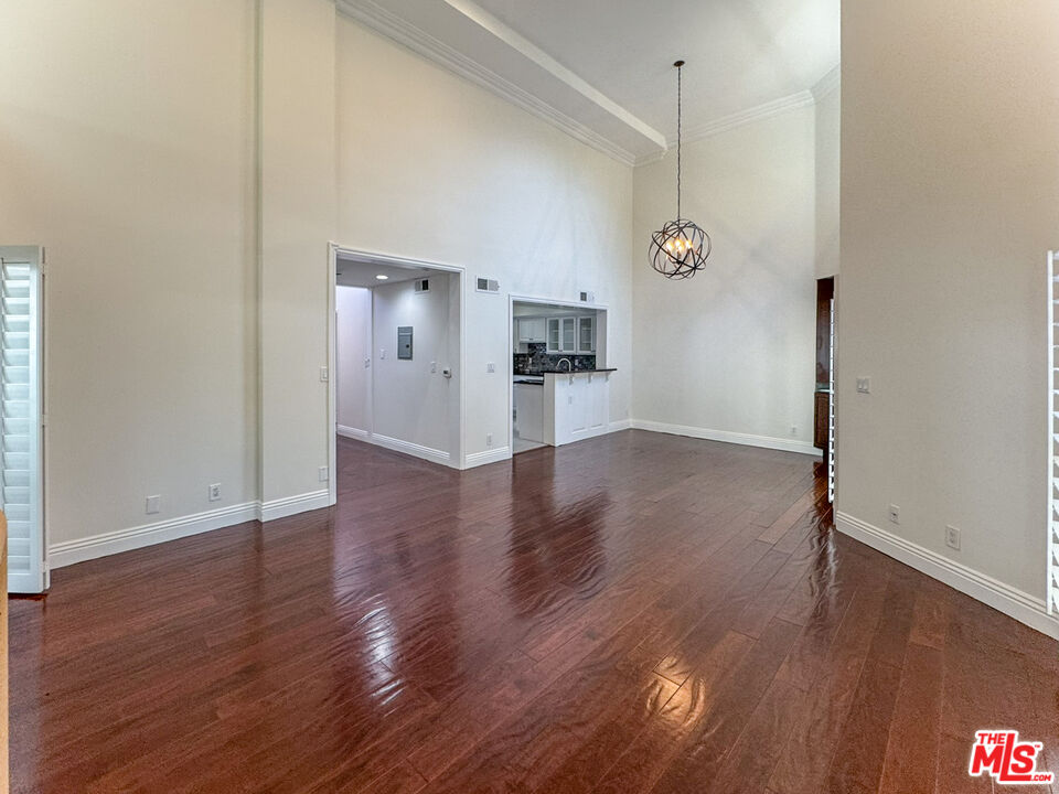 2824 Arizona Ave Unit: 1