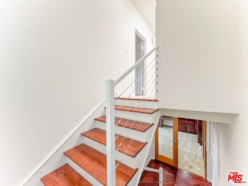 2824 Arizona Ave Unit: 1