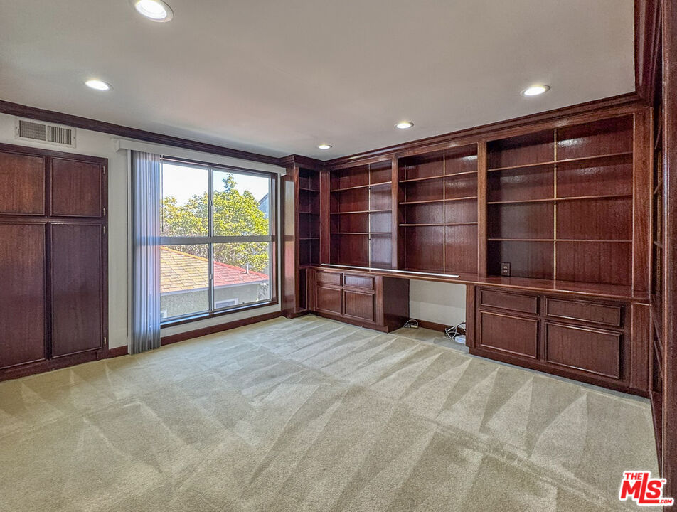 2824 Arizona Ave Unit: 1