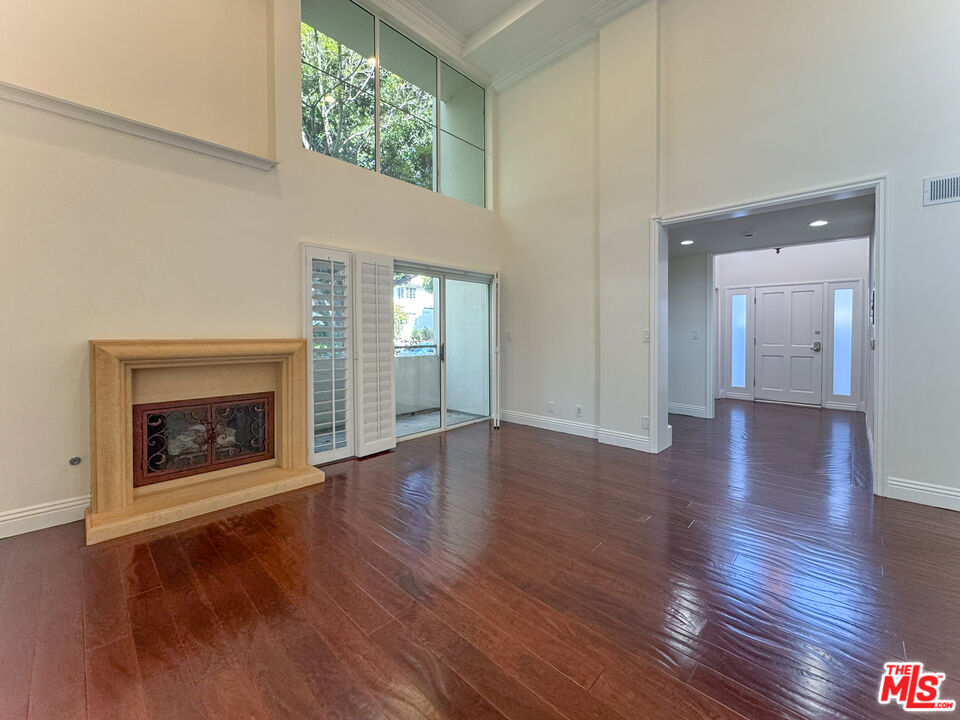 2824 Arizona Ave Unit: 1