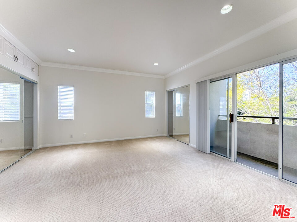 2824 Arizona Ave Unit: 1