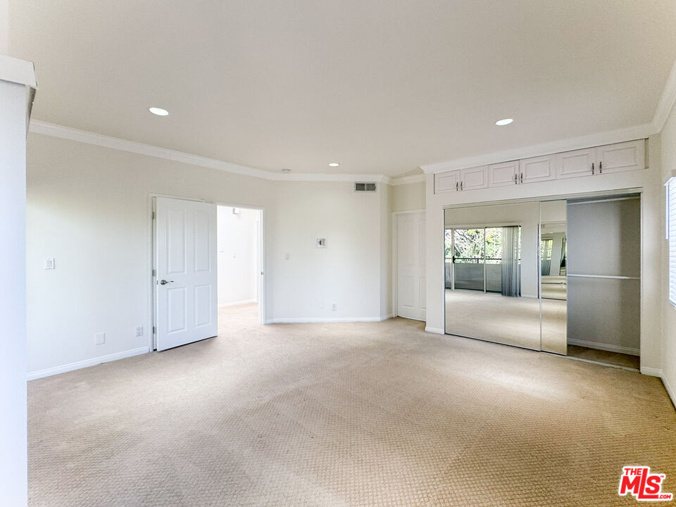 2824 Arizona Ave Unit: 1