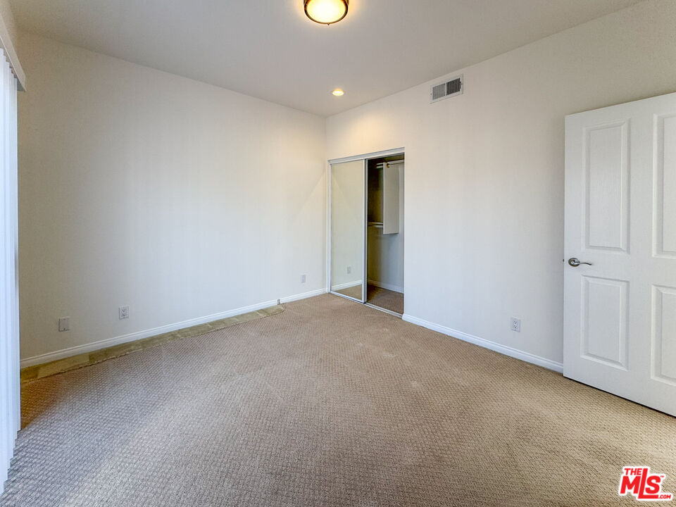 2824 Arizona Ave Unit: 1