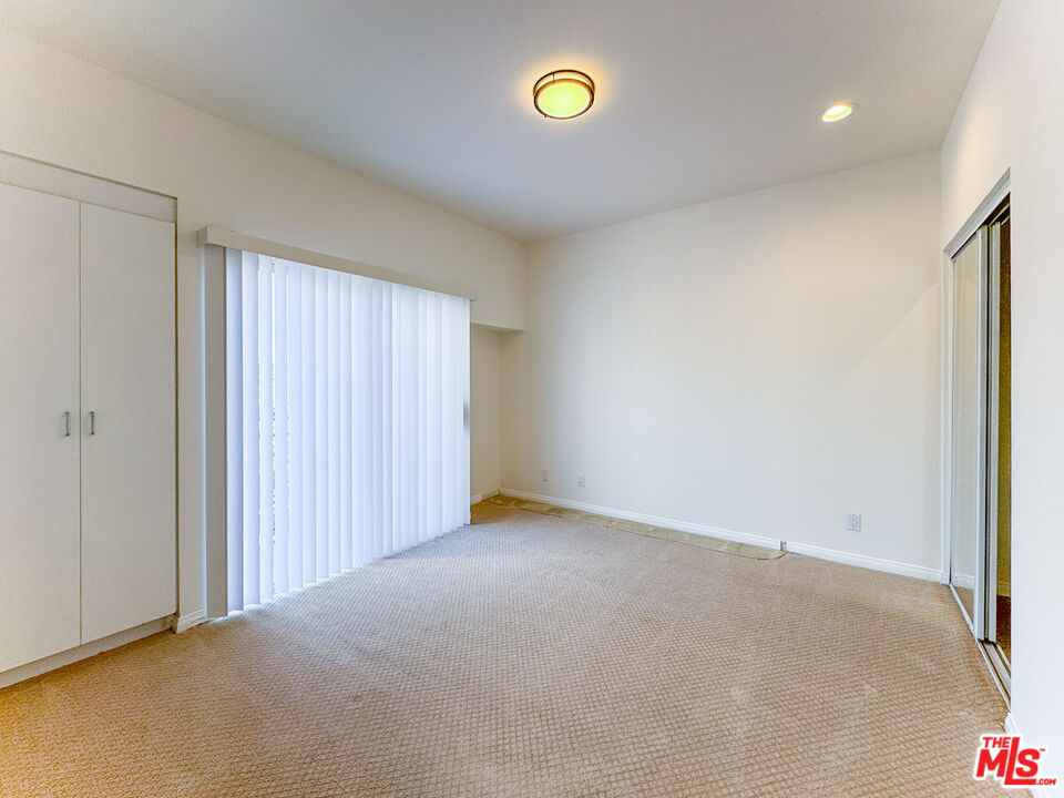 2824 Arizona Ave Unit: 1