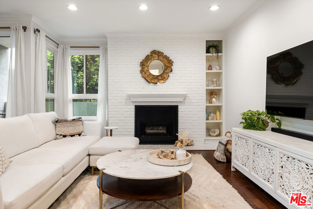 12115 San Vicente Boulevard 207