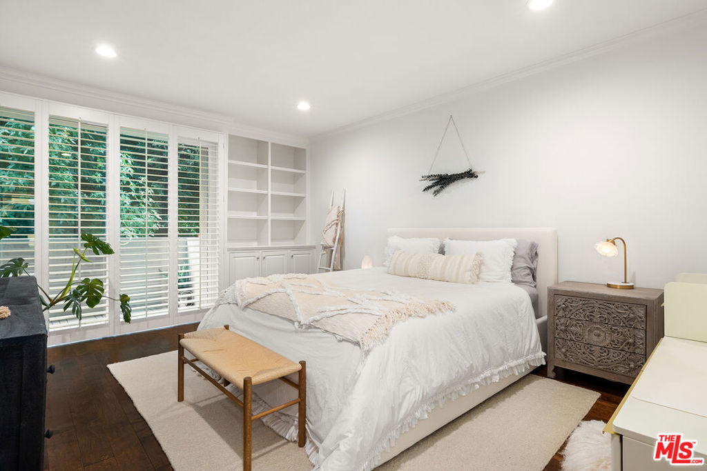 12115 San Vicente Boulevard 207