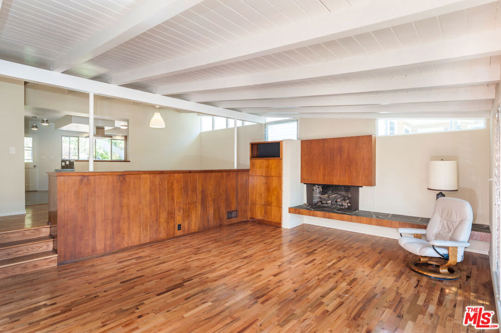 694 San Lorenzo Street