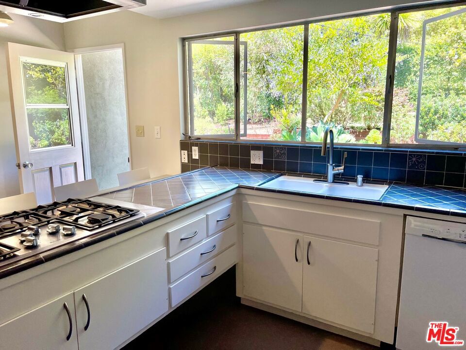 694 San Lorenzo Street