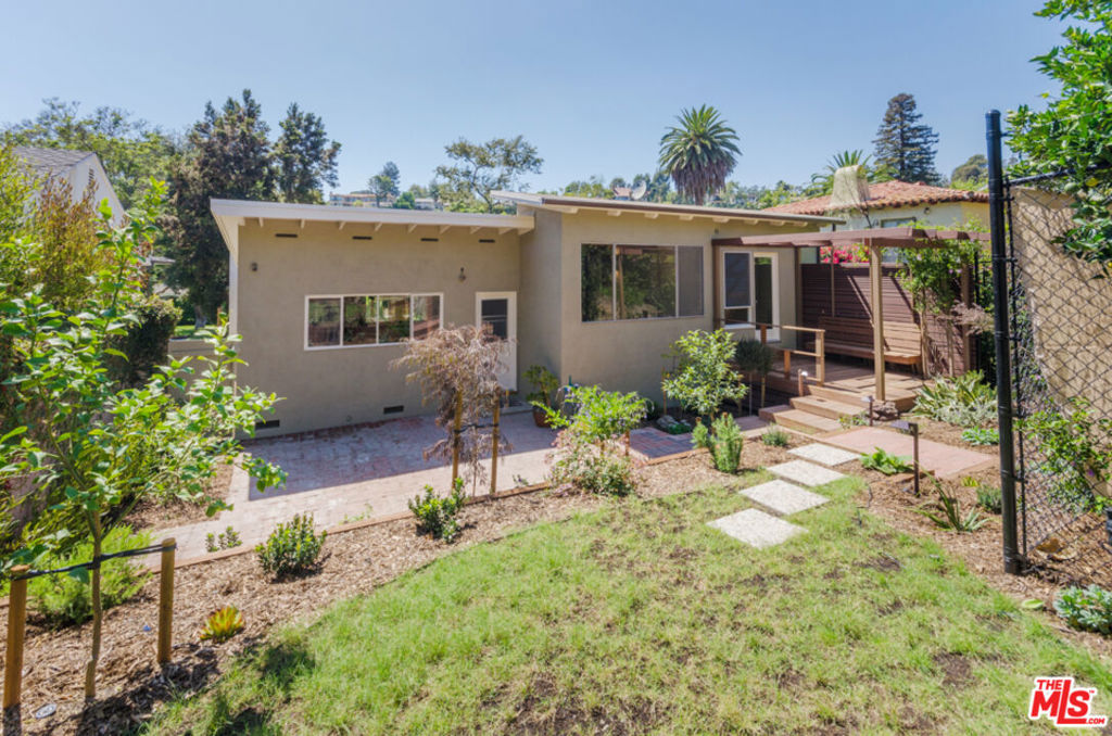 694 San Lorenzo Street