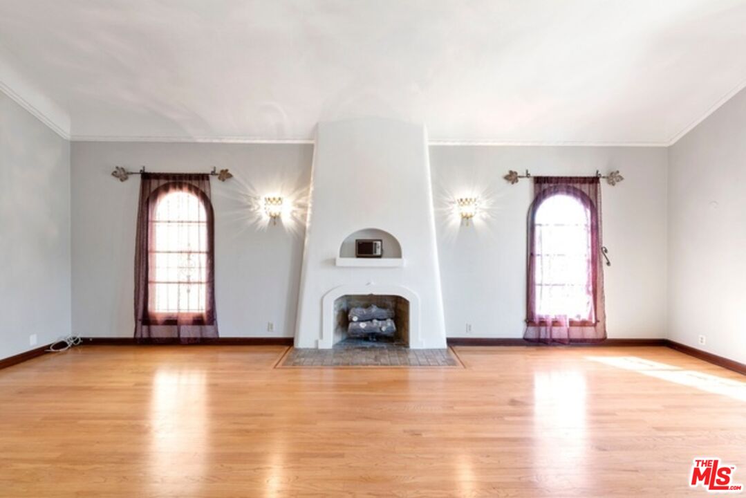 1028 Meadowbrook Ave Unit: 230