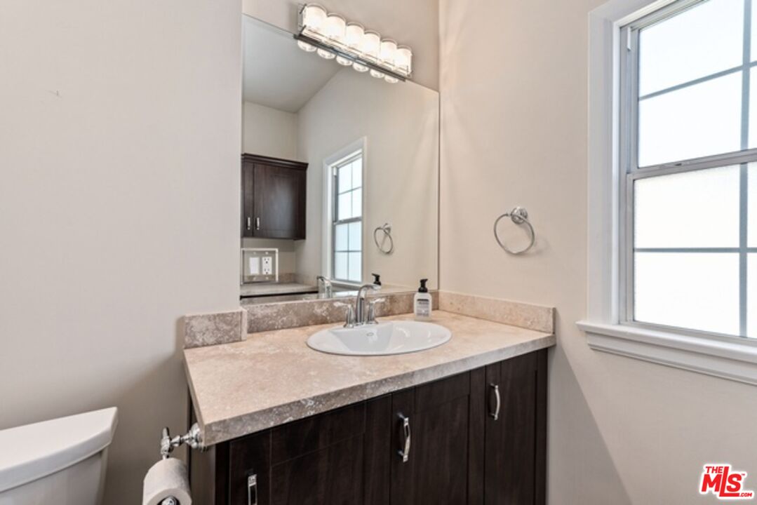 1028 Meadowbrook Ave Unit: 230