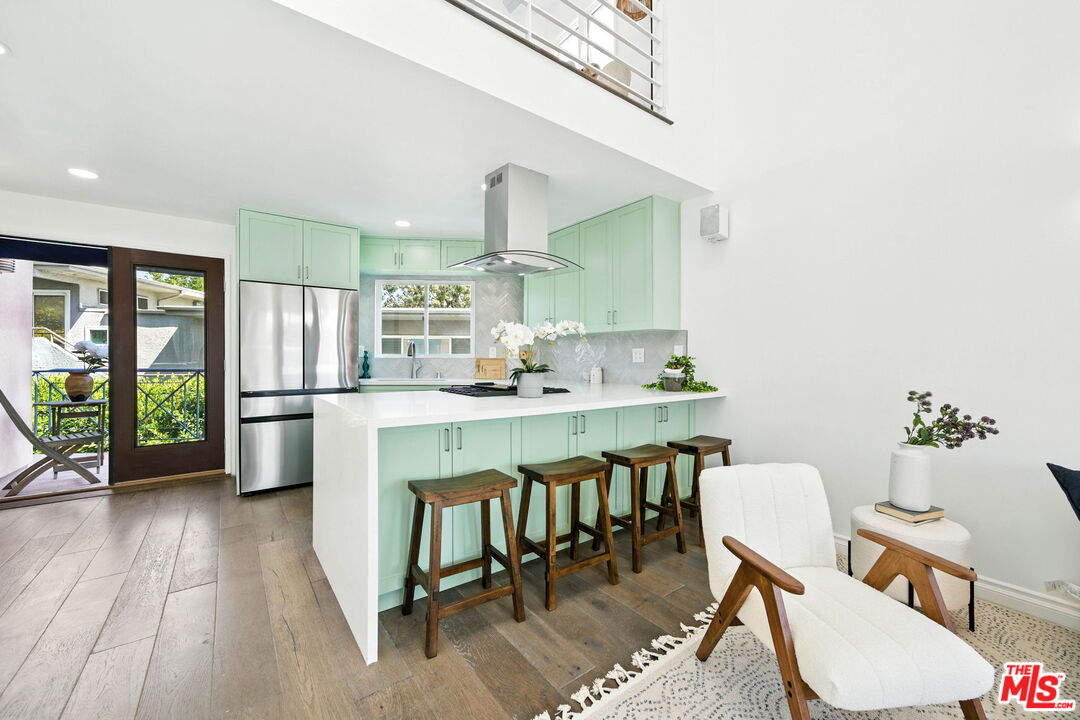 2454 4th St Unit: 4