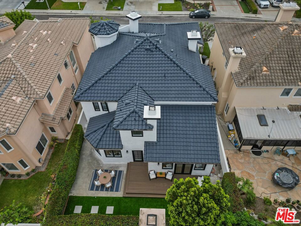 23119 Los Codona Avenue