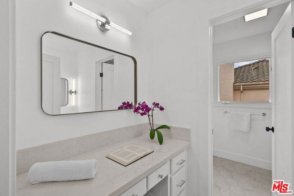 23119 Los Codona Avenue