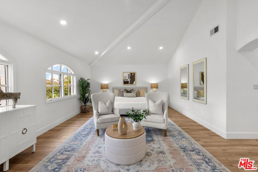 23119 Los Codona Avenue