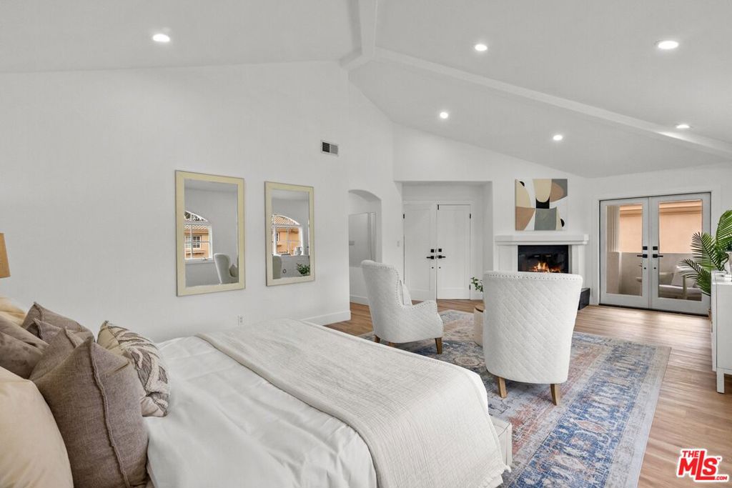 23119 Los Codona Avenue