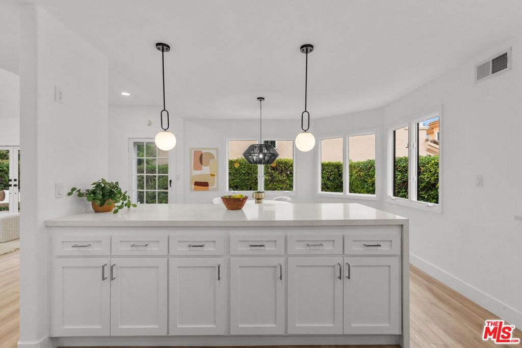 23119 Los Codona Avenue