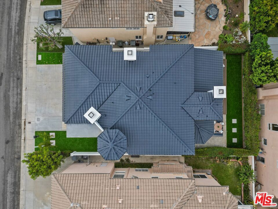 23119 Los Codona Avenue