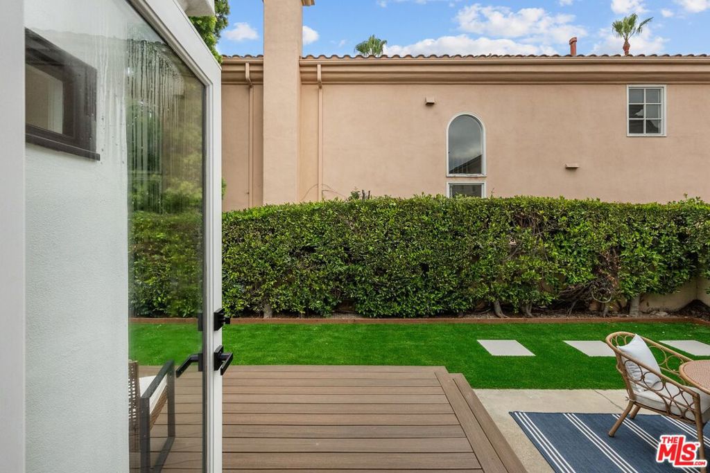 23119 Los Codona Avenue