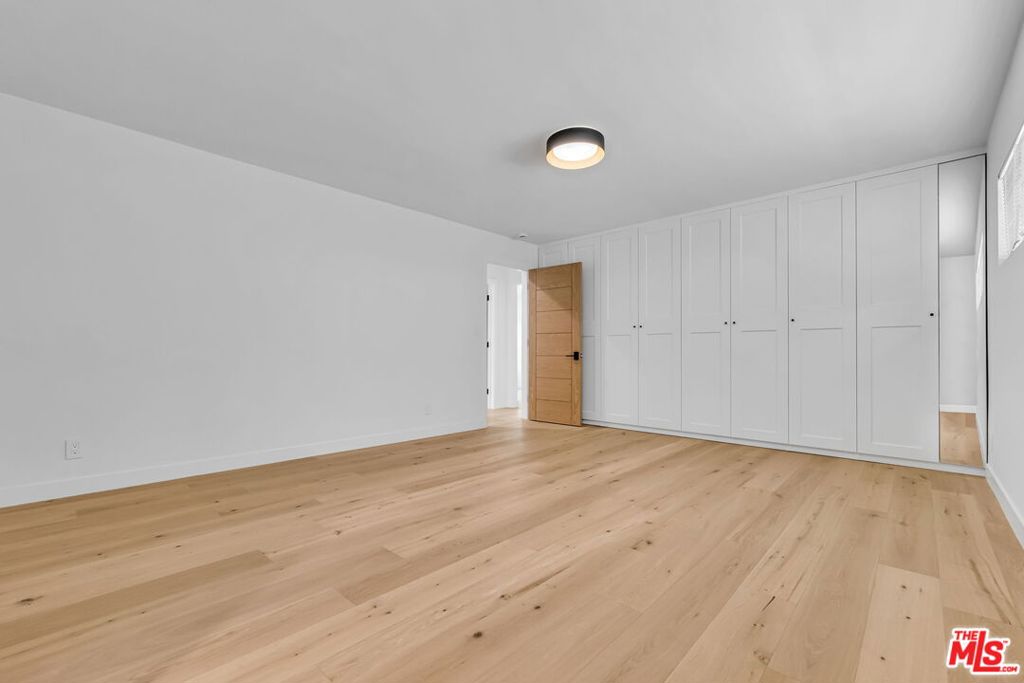 2216 Ashland Avenue