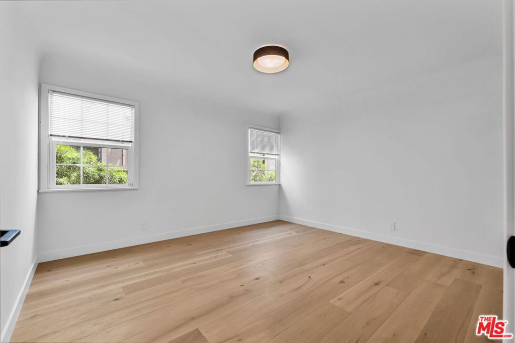 2216 Ashland Avenue