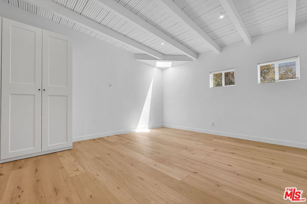 2216 Ashland Avenue