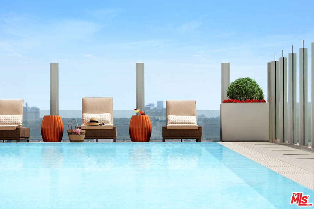 1221 W OCEAN AVE Unit: 1706