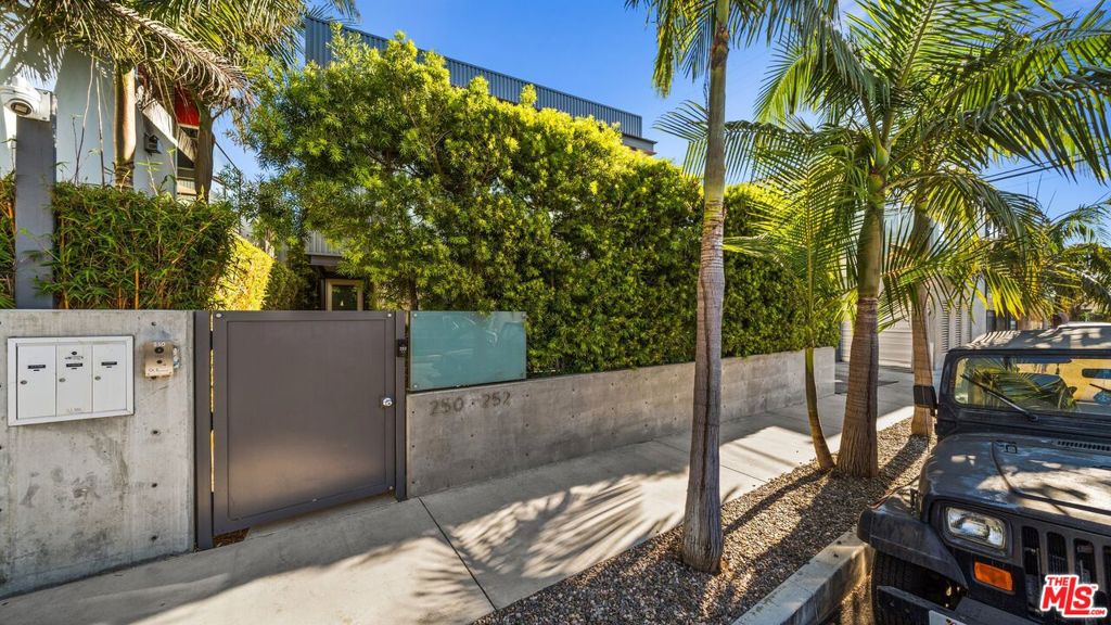 252 Bernard Avenue