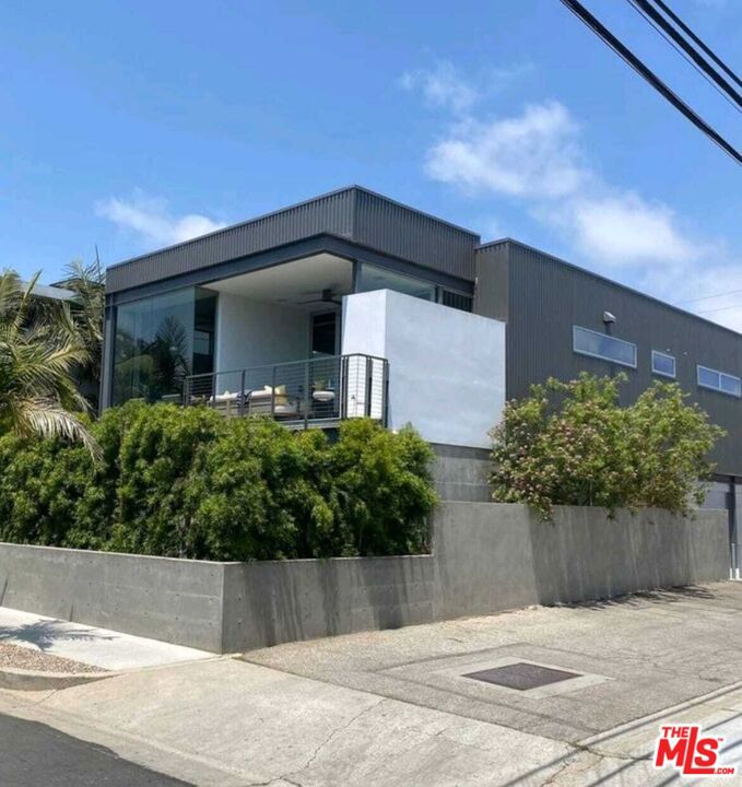 252 Bernard Avenue