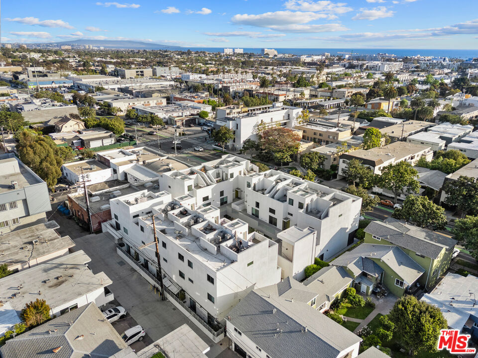 1433 14th St Unit: 10