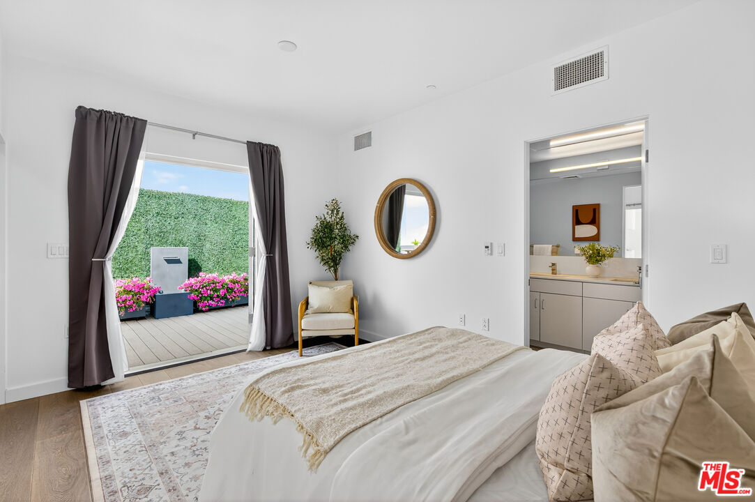 1433 14th St Unit: 10