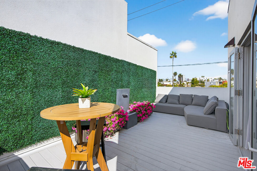 1433 14th St Unit: 10