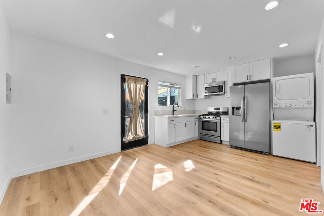 1741 S Spaulding Ave