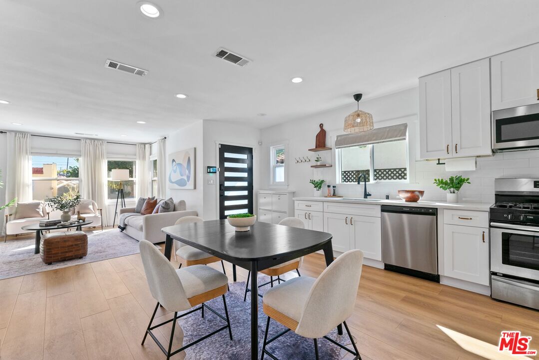 1741 S Spaulding Ave