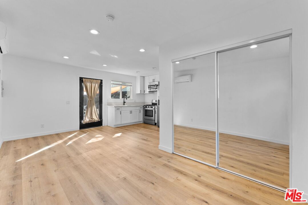 1741 S Spaulding Ave