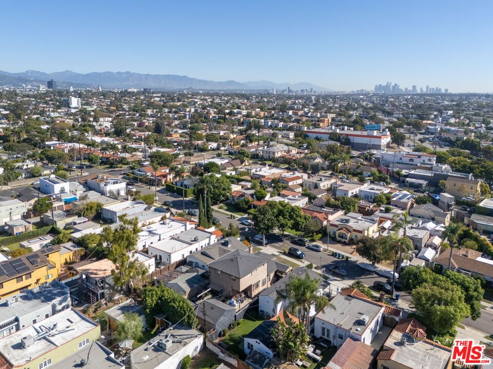 1741 S Spaulding Ave