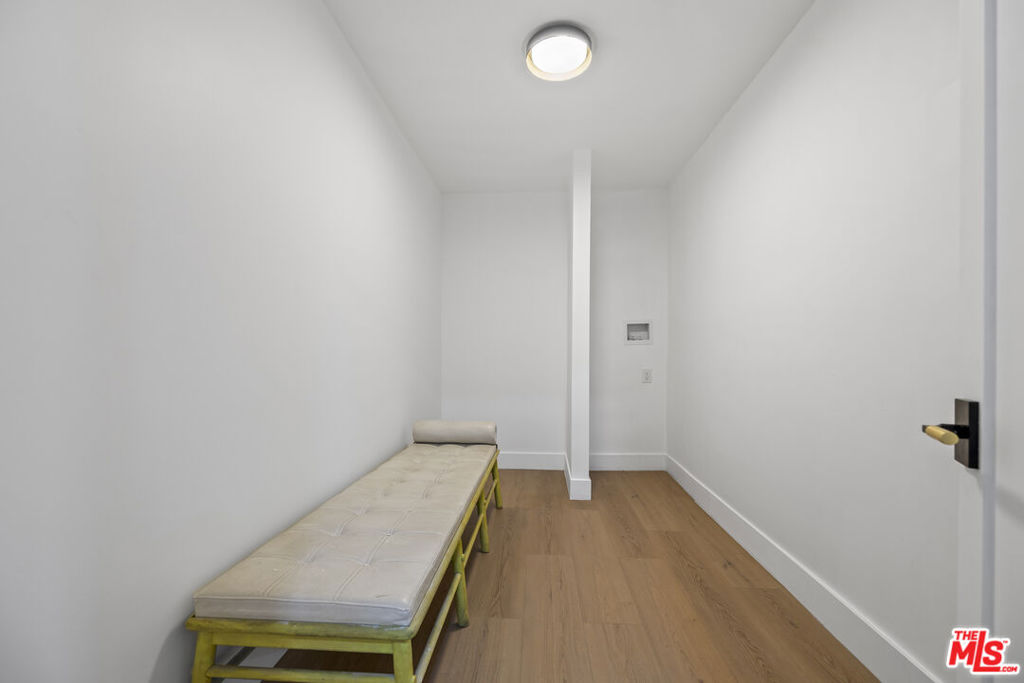 1025 N Kings Road 113